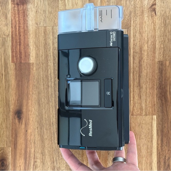 ResMed Gray Case bag And Accessories for AirSense 10. - Picture 5 of 17